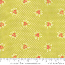 Load image into Gallery viewer, ELLA & OLLIE by Fig Tree for Moda - Floral Posies Light Green - #20307-15 - One Half Yard - Shortcake Quilt Kit -- Christmas Figs