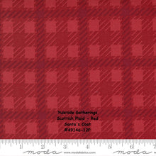 Load image into Gallery viewer, YULETIDE GATHERINGS - 49146-12F - Scottish Plaid - Red - Santa's Coat - Primitive Gatherings - Flannel - Man Quilt
