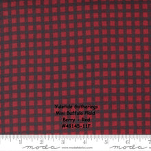 Load image into Gallery viewer, YULETIDE GATHERINGS - 49146-12F - Scottish Plaid - Red - Santa's Coat - Primitive Gatherings - Flannel - Man Quilt