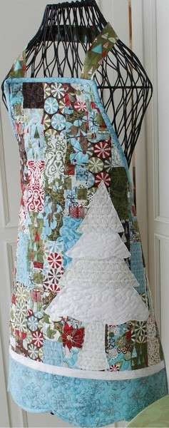 APRON PATTERN: Sew Pretty for the Holidays by The Pattern Basket - Charm Pack Friendly